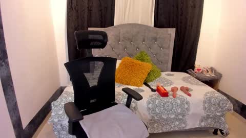   online show from March 20, 2026, 11:20 pm