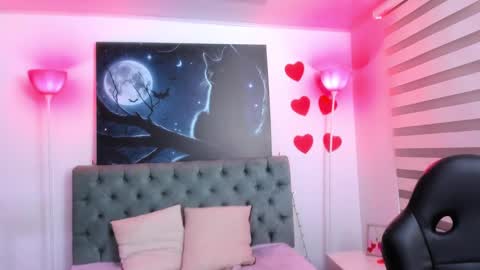 Snapshot of camiila_osorio chatting on February 19, 2025, 10:01 am Camila Osorio online show from February 19, 2025, 10:01 am