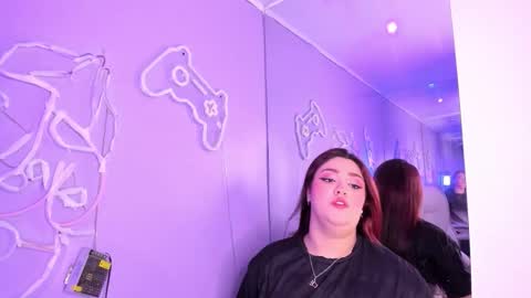 Snapshot of camiila_osorio chatting on November 17, 2025, 5:08 pm Camila Osorio online show from November 17, 2025, 5:08 pm