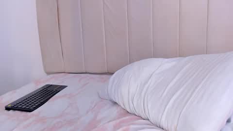 Snapshot of camila_adams chatting on February 23, 2025, 2:40 am Cami online show from February 23, 2025, 2:40 am
