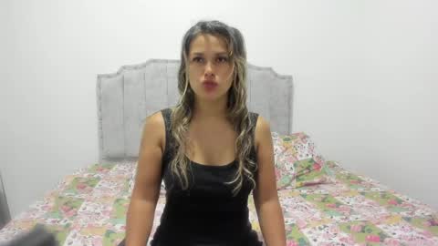 Snapshot of camila_borbon_ chatting on June 1, 2026, 10:17 am online show from June 1, 2026, 10:17 am