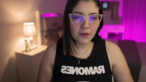 Camila buitrago online show from December 14, 2024, 10:50 pm