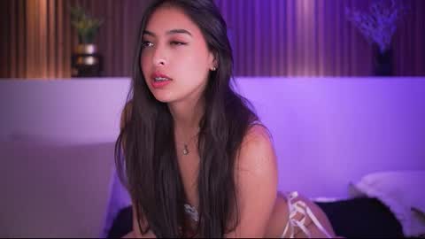 Snapshot of camila_dupont chatting on November 11, 2025, 4:12 am Camila online show from November 11, 2025, 4:12 am