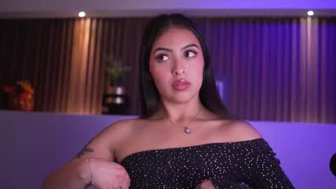 Snapshot of camila_dupont chatting on November 12, 2025, 4:24 am Camila online show from November 12, 2025, 4:24 am