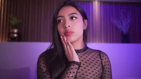 Snapshot of camila_dupont chatting on November 18, 2025, 4:17 am Camila online show from November 18, 2025, 4:17 am