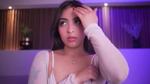 Snapshot of camila_dupont chatting on November 21, 2025, 4:22 am Camila online show from November 21, 2025, 4:22 am