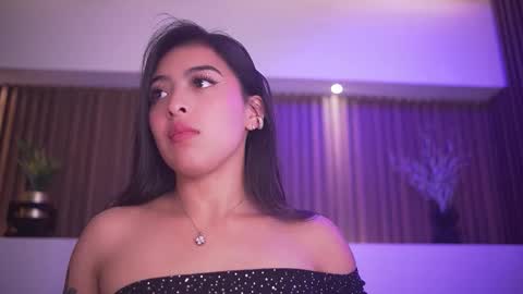 Snapshot of camila_dupont chatting on November 27, 2025, 8:05 am Camila online show from November 27, 2025, 8:05 am