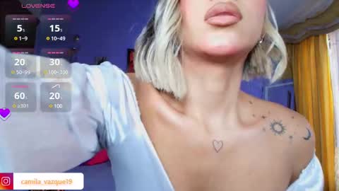 Snapshot of camila_hott1 chatting on January 17, 2025, 8:44 pm Cami vazques online show from January 17, 2025, 8:44 pm