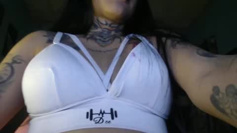 camila_love14 online show from February 26, 2026, 11:04 pm