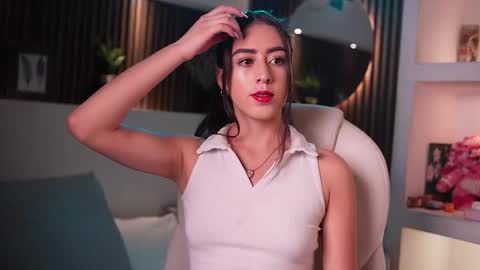 camila_martinez9 online show from September 17, 2025, 11:34 am