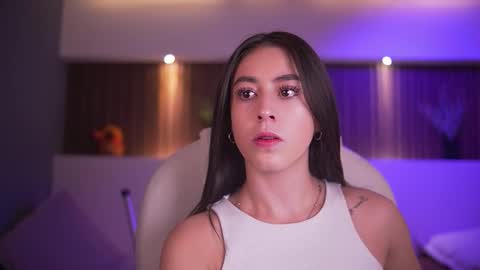 camila_martinez9 online show from November 21, 2025, 11:31 am