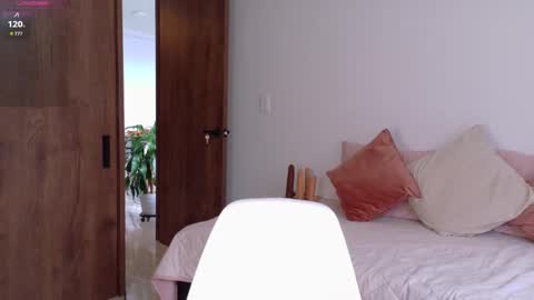 Camila  online show from December 16, 2025, 6:35 pm