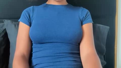 Snapshot of camilabrooks53 chatting on September 21, 2025, 6:09 pm camilabrooks53 online show from September 21, 2025, 6:09 pm