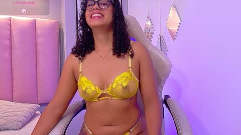 Camila online show from February 4, 2026, 1:06 pm