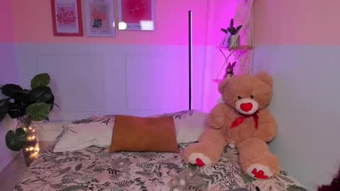 Camila  online show from December 16, 2025, 4:17 am