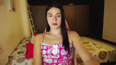 X IGcamiryan01 online show from December 3, 2024, 4:14 am