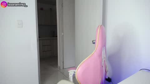 X IGcamiryan01 online show from May 14, 2026, 10:16 pm