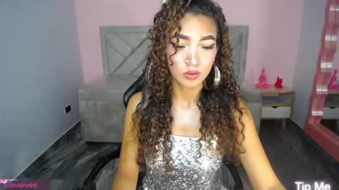 camila online show from June 19, 2026, 8:23 pm