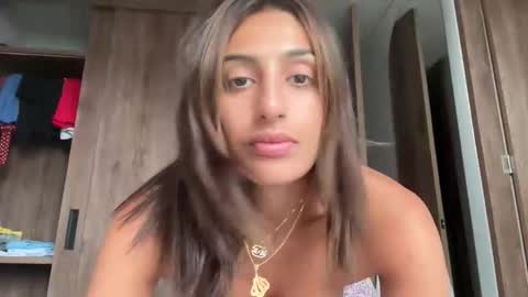 Snapshot of camiliakxoxo chatting on June 7, 2026, 1:15 pm camiliakxoxo online show from June 7, 2026, 1:15 pm