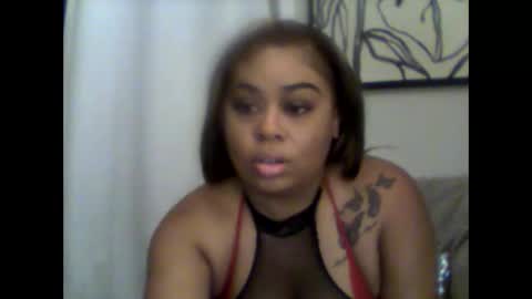 camiliaskye online show from November 19, 2025, 5:07 am