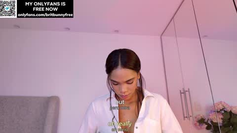 Snapshot of camilitasu chatting on September 22, 2025, 11:40 pm Brit online show from September 22, 2025, 11:40 pm