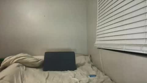 camilleclairexo online show from April 3, 2026, 5:27 am