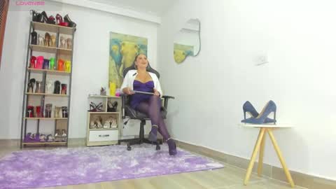 camillevega_01 online show from November 5, 2025, 12:54 am