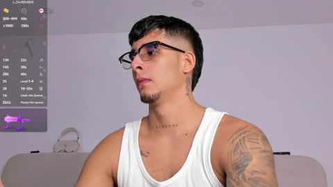   INDEPENDENT MODEL online show from May 24, 2026, 5:01 am
