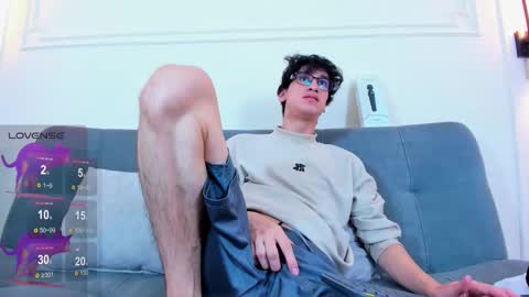 Snapshot of camilo_stark chatting on February 12, 2026, 3:45 am Camilo online show from February 12, 2026, 3:45 am