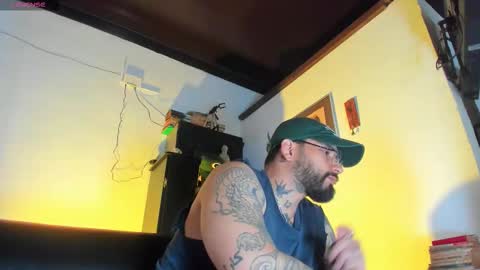 Snapshot of camilomayer chatting on October 6, 2025, 3:09 pm Camilo online show from October 6, 2025, 3:09 pm