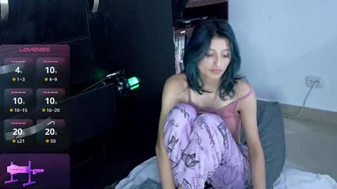 Cami  online show from November 18, 2025, 2:06 am