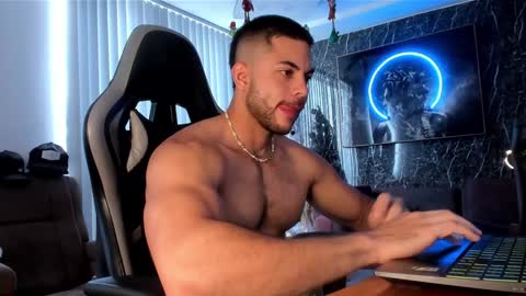 Snapshot of camilowatson chatting on December 23, 2024, 2:07 pm Camilo Watson online show from December 23, 2024, 2:07 pm