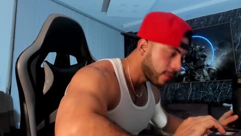 Snapshot of camilowatson chatting on January 29, 2025, 12:01 am Camilo Watson online show from January 29, 2025, 12:01 am