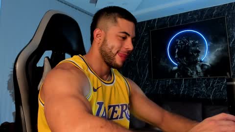 Snapshot of camilowatson chatting on February 6, 2025, 11:15 pm Camilo Watson online show from February 6, 2025, 11:15 pm