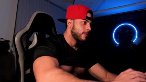 Snapshot of camilowatson chatting on February 25, 2025, 1:30 am Camilo Watson online show from February 25, 2025, 1:30 am