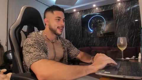 Snapshot of camilowatson chatting on September 20, 2025, 12:44 am Camilo Watson online show from September 20, 2025, 12:44 am