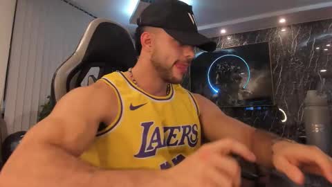 Snapshot of camilowatson chatting on October 18, 2025, 11:27 pm Camilo Watson online show from October 18, 2025, 11:27 pm