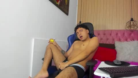 CamilowhiteS online show from March 14, 2026, 8:14 pm