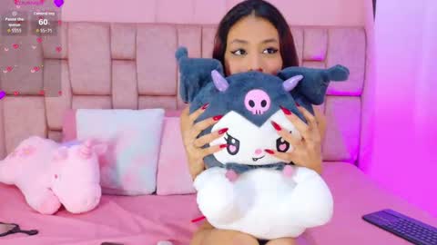 camiluxe online show from January 7, 2026, 9:06 pm