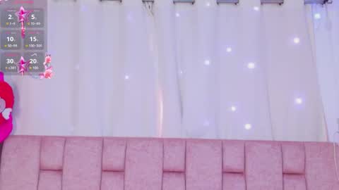 Snapshot of camiluxe chatting on May 12, 2026, 8:39 pm camiluxe online show from May 12, 2026, 8:39 pm