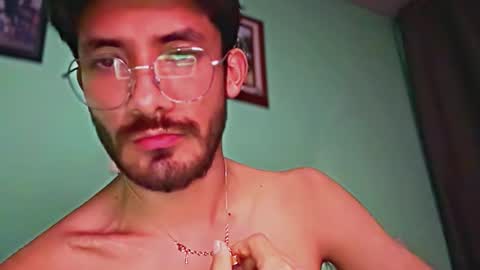 camisitas737 online show from March 16, 2026, 7:23 am