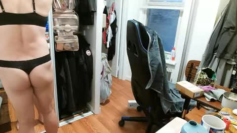 Snapshot of cammy_ho chatting on May 21, 2026, 7:21 pm cammy_ho online show from May 21, 2026, 7:21 pm