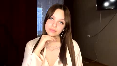 Vicky online show from October 2, 2025, 2:35 pm