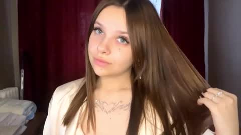 Vicky online show from October 4, 2025, 11:30 am