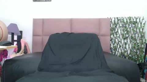 Snapshot of camturbery chatting on April 16, 2026, 11:44 am camturbery online show from April 16, 2026, 11:44 am