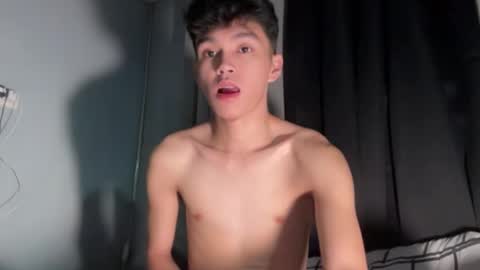 Snapshot of camwithethan chatting on December 4, 2025, 2:59 pm Ethan online show from December 4, 2025, 2:59 pm