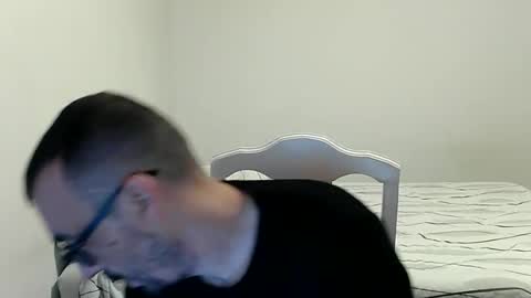 Snapshot of canario2388 chatting on June 7, 2026, 6:11 pm canario2388 online show from June 7, 2026, 6:11 pm