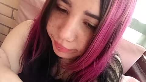 Mari online show from June 25, 2026, 11:31 pm