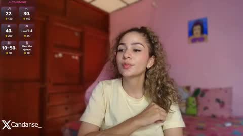 Snapshot of candase_ chatting on October 23, 2025, 2:22 am Candase online show from October 23, 2025, 2:22 am