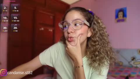 Snapshot of candase_ chatting on October 26, 2025, 2:50 am Candase online show from October 26, 2025, 2:50 am